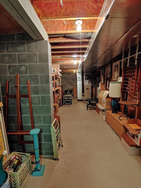 Church Hill Manor - Residential