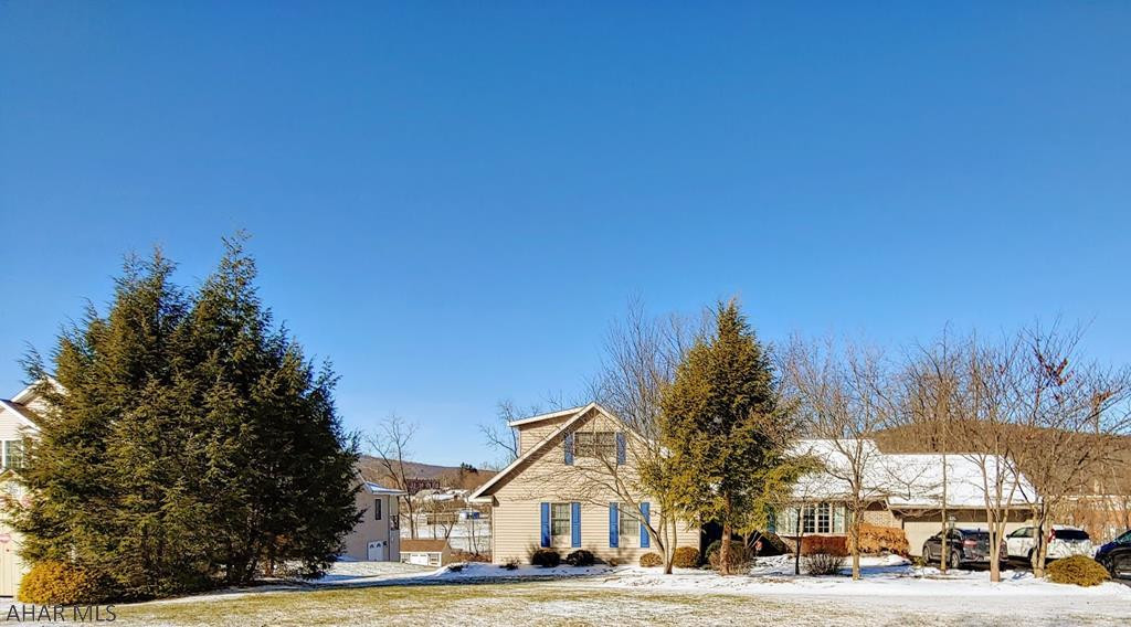 Church Hill Manor - Residential