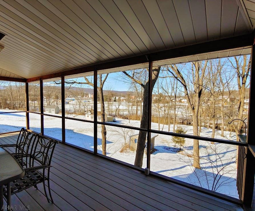 Church Hill Manor - Residential