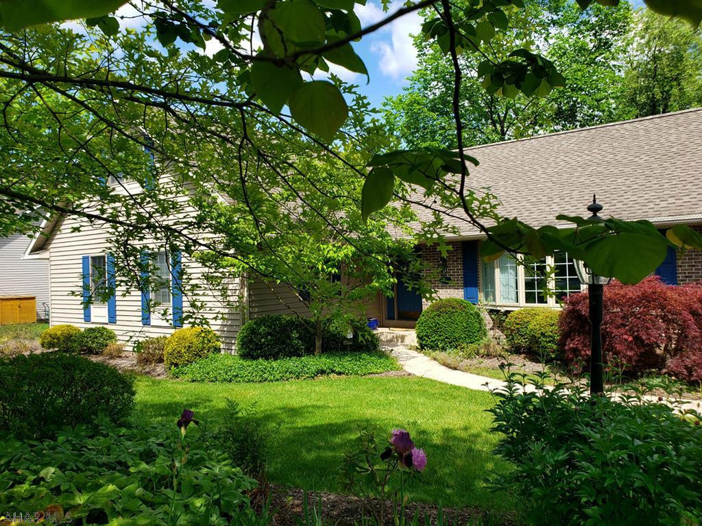 Church Hill Manor - Residential