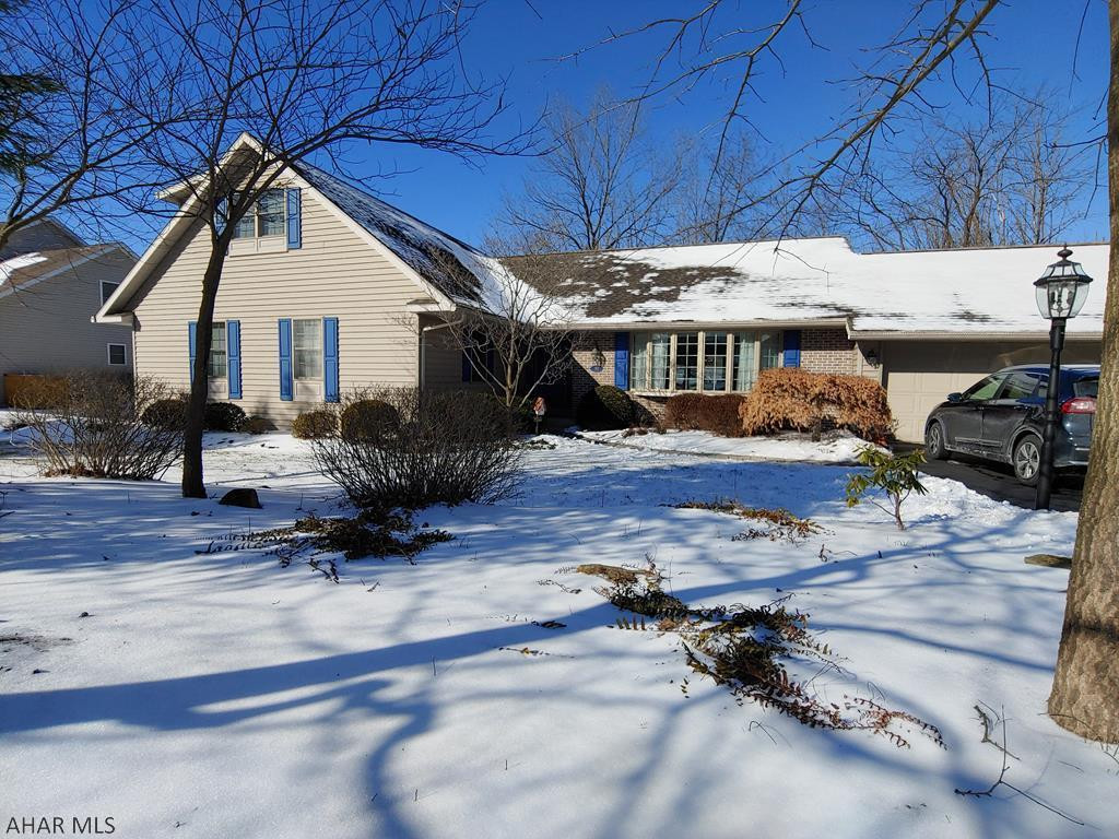 Church Hill Manor - Residential