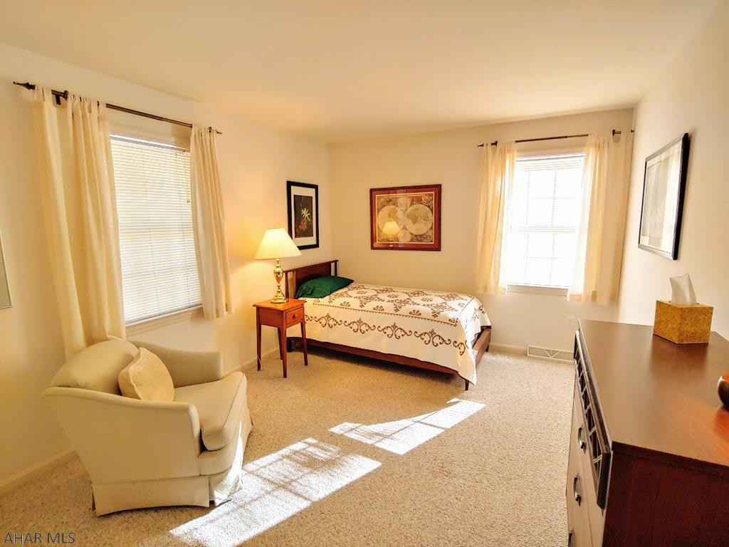 Church Hill Manor - Residential