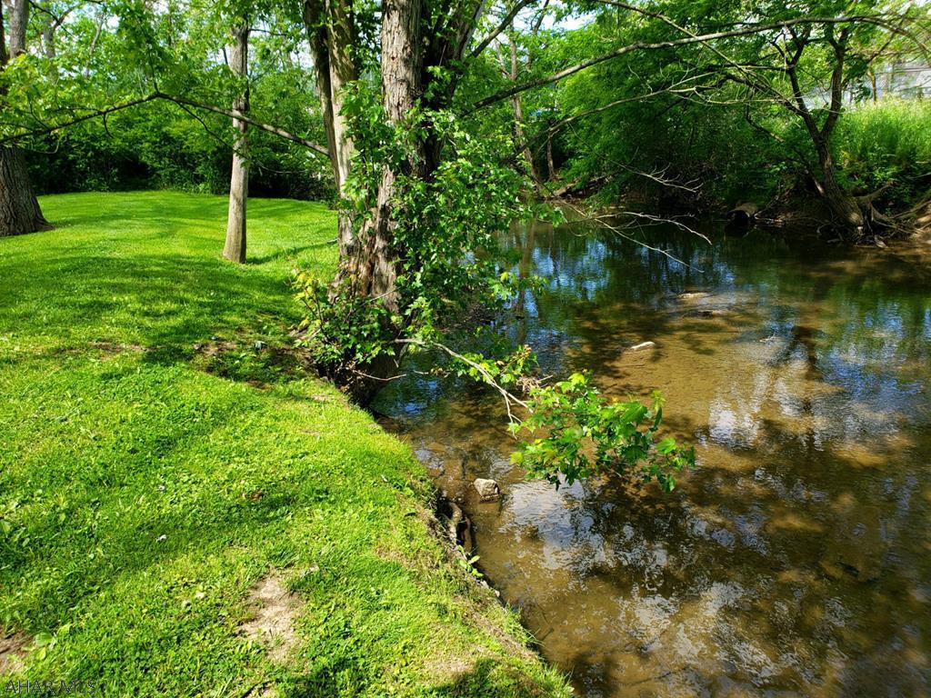 Church Hill Manor - Residential
