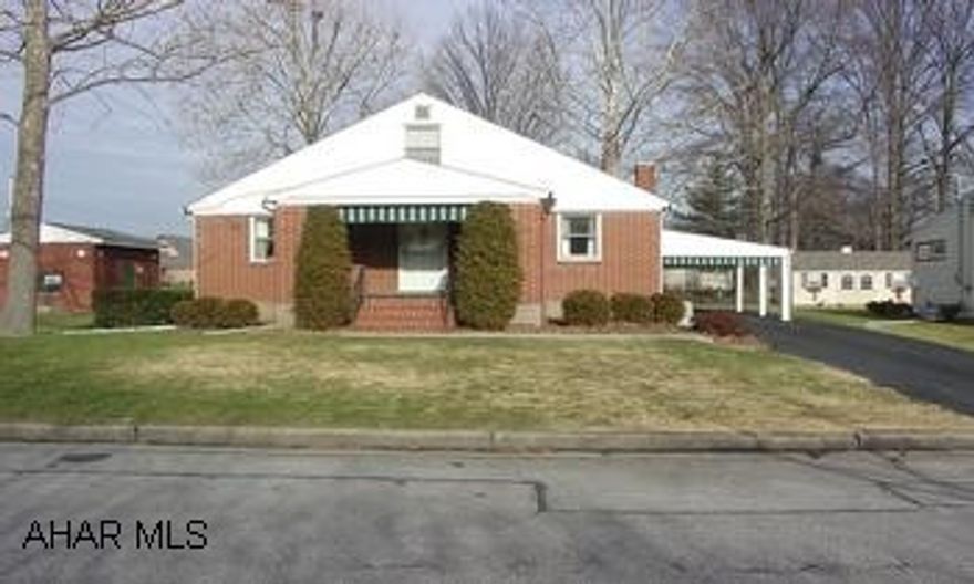 1.5 STORY BRICK HOME NEAR H-BURG HIGH SCHOOL. UPDATED WITH 3 BEDROOMS. NEW CARPET. KITCHEN/APPLIANCES. MOVE IN CONDITION. MOVE IN CONDITION. NEWLY PAINTED. NEW CARPETS. LEVEL YARD.  ATTIC COULD BE FINISHED. TAKE A LOOK.