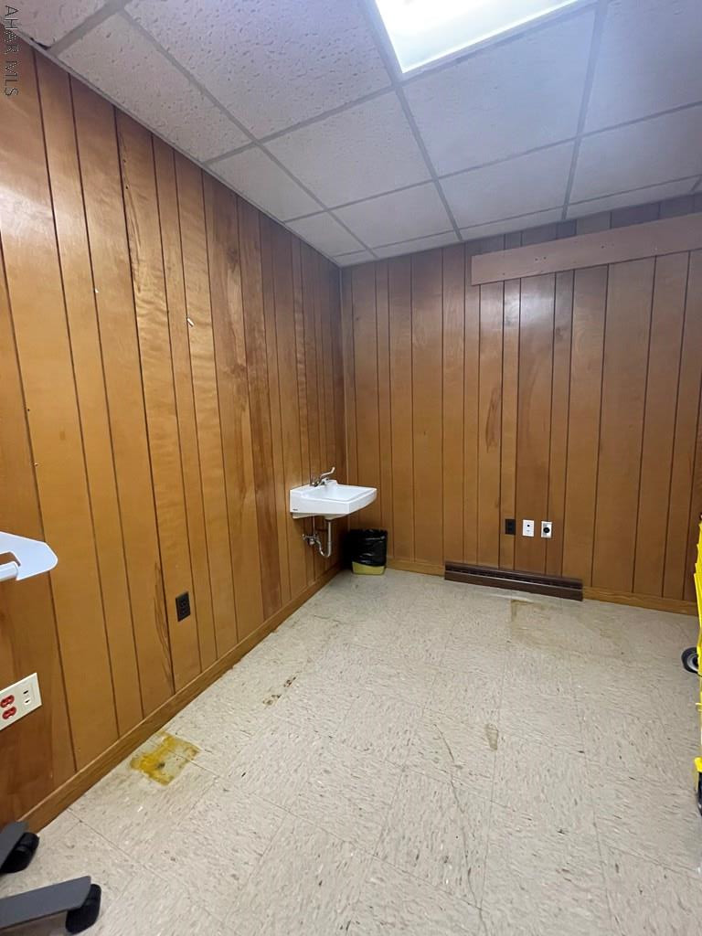 Unknown - Commercial Sale