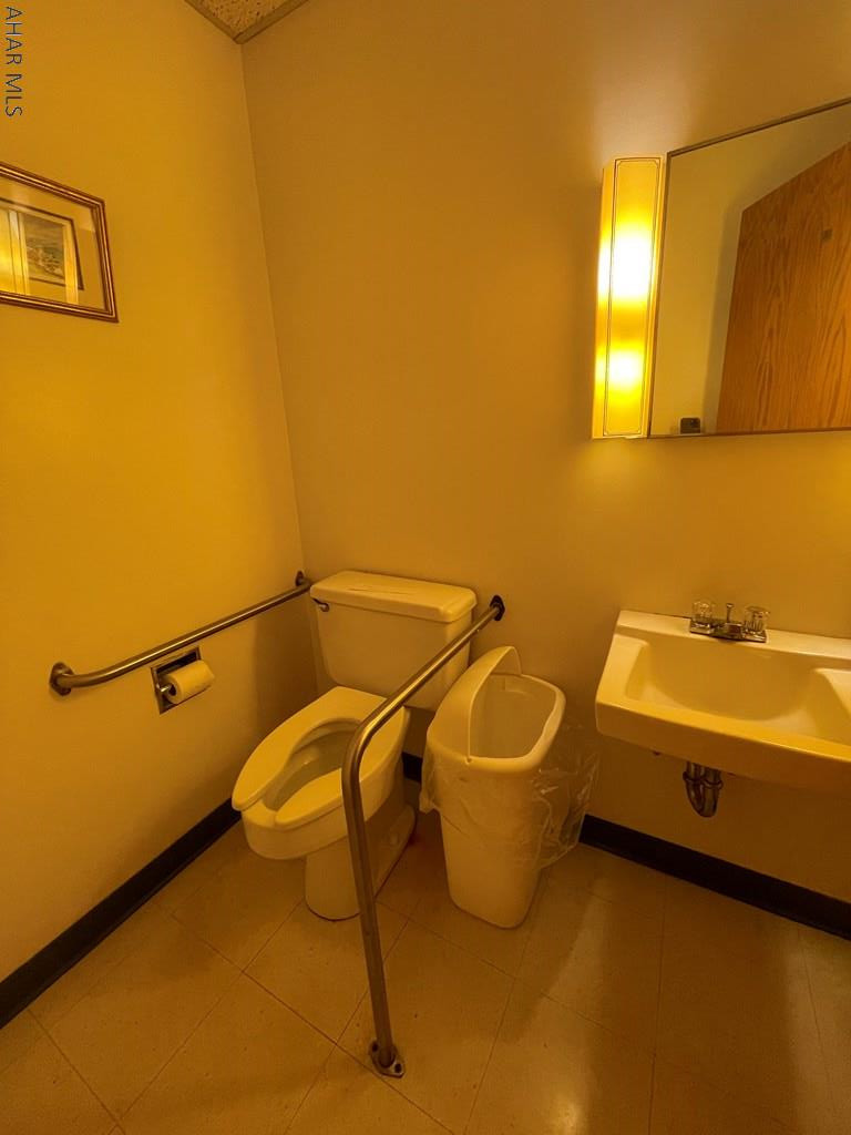 Unknown - Commercial Sale