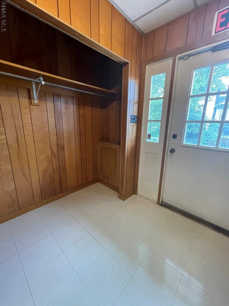 Unknown - Commercial Sale