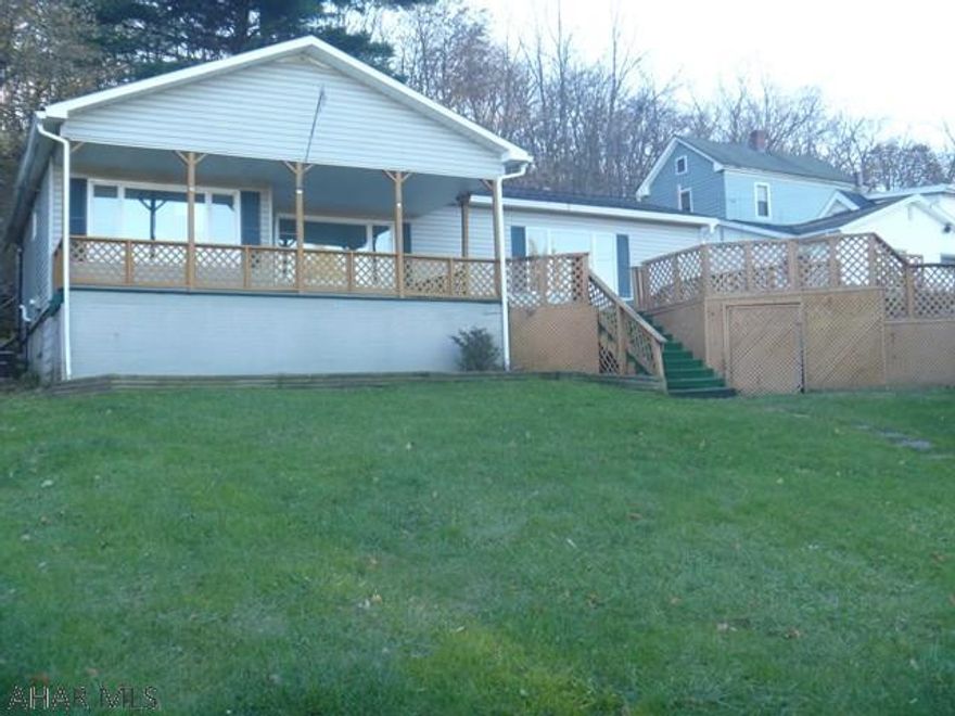 3BR 2BA Ranch with a large 2 car garage in need of some TLC. Large front yard and plenty of storage! Property was built prior to 1978 and lead based paint potentially exist. Sqf is approximate.