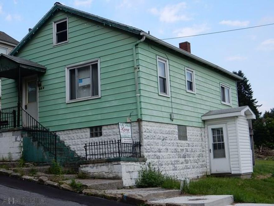 2 bedroom, 1 bath in need of some updates. 2 lots 45x50, 80x50. Home seems  to have good bones. Electric 5 zones, propane in basement     Lots of space to build a garage.