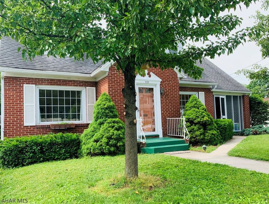 Looking for a house in a great location one block from the middle and high schools and library? Walk to downtown shops and groceries. Fenced yard for your pets, huge, multi-room partially finished basement with room for a workshop, craft and laundry room, home gym or man cave, and storage galore. Two bedrooms on the main level and a third upstairs with its own half bath, plus a bonus office or playroom. Watch soccer games and track meets from your back deck or sunroom windows, and wake up to beautiful mountain views. Newly remodeled eat-in kitchen. Please share!