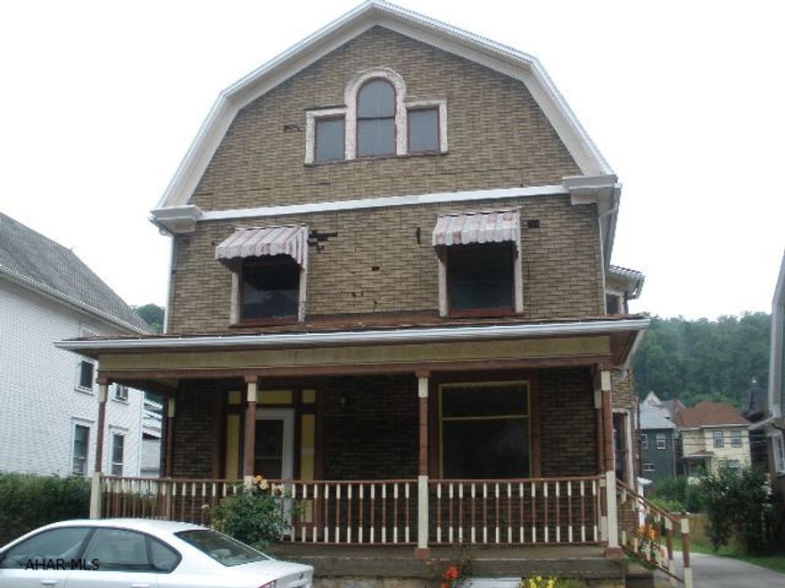 This home is a 3 bedroom, 2 bathroom home in Tyrone. The property features a 3 car detached garage. Property is being sold AS IS.