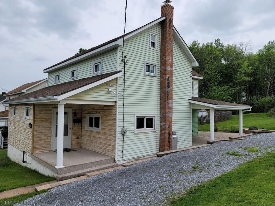 This is a beautiful home larger than it looks! Beautifully kept and updated on first floor with laundry and a large bedroom with 1st floor master en-suite. Huge yard and beautiful stamped concrete patio with LED lighting. Heat pump, forced air heat and cozy custom gas fireplace with accent lighting. Ready to move in today!!! The Furnace has an electro static filter, and the laundry is on the first floor off the kitchen! Could be easy first floor living with laundry, full bathroom and large bedroom. New roof 2018.