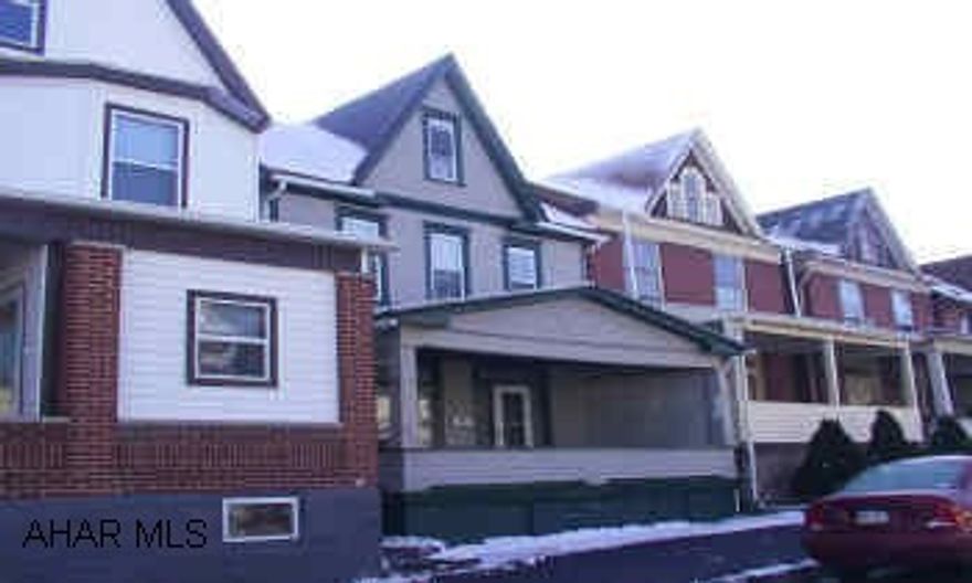 Immaculate 4 bedroom home; new kitchen; first floor laundry.  Off street parking. Nice yard. Immaculate 4 bedroom home; new kitchen; first floor laundry.  Off street parking. Nice yard.