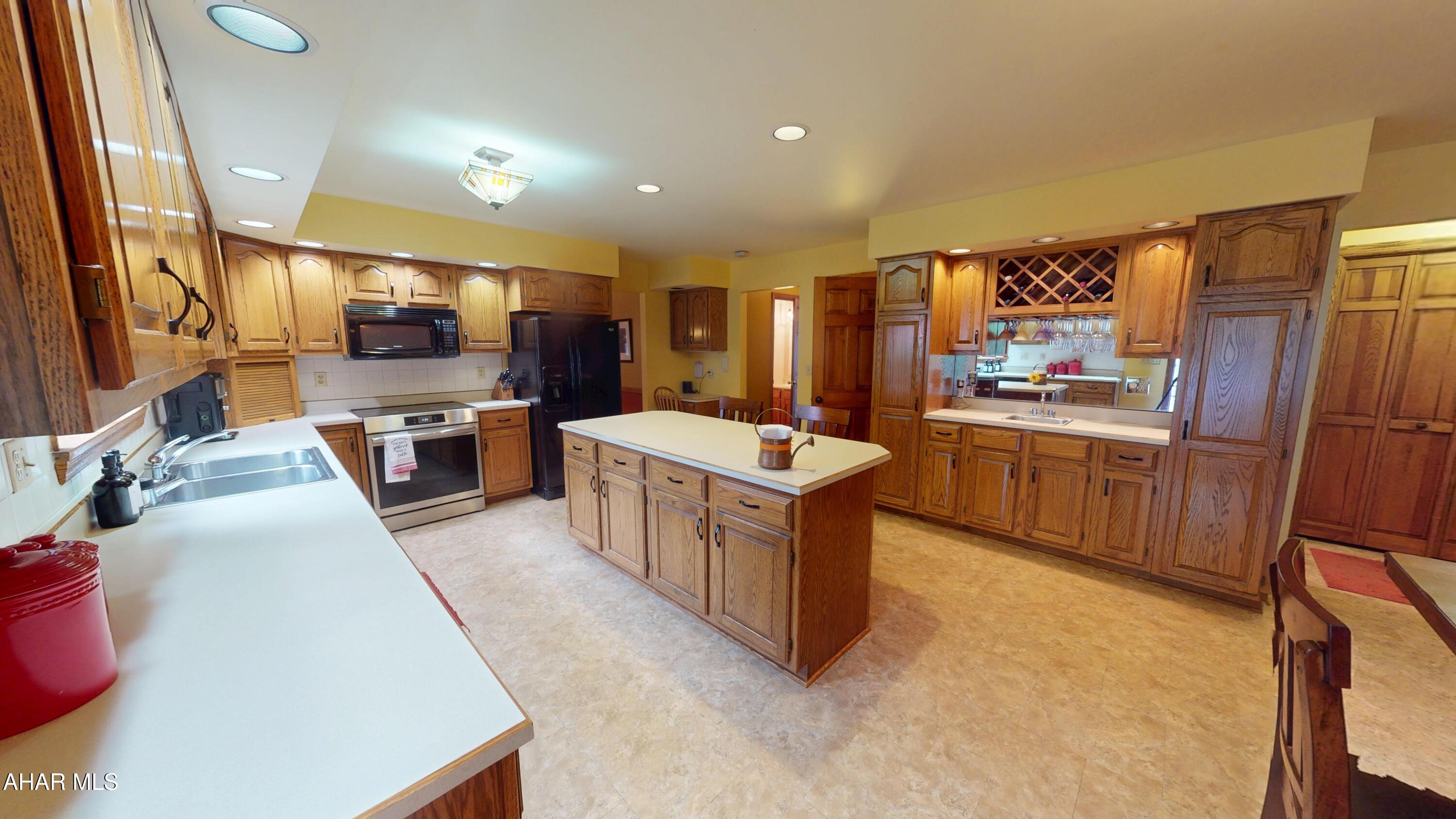 Elmwood - Residential