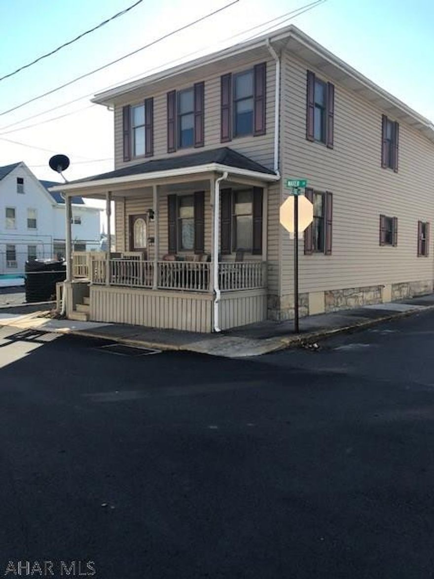 TONS OF OPTIONS: Currently being used as a single family residence but is also set up for a duplex or mother-in-law suite.  As a single family residence, can be a 3-4 bedroom home.  As a duplex, can be 1-2 bedroom apartments on each floor.  Close to town, low maintenance.