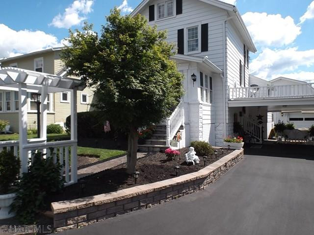 Llyswen - Residential