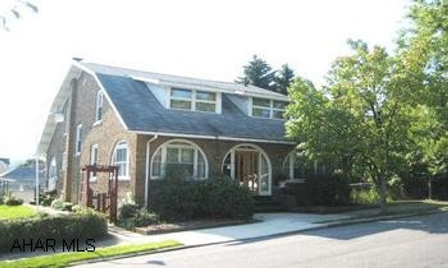 Beautiful 4 BR, 2.5 BA brick home! Original woodwork, large lot w/in-ground pool & duplex. Duplex income is $910 per month. Don't miss out! Call Kerry for more details 932-4616. Beautiful 4 BR, 2.5 BA brick home! Original woodwork, large lot w/in-ground pool & duplex. Duplex income is $910 per month. Don't miss out! Call Kerry for more details 932-4616.