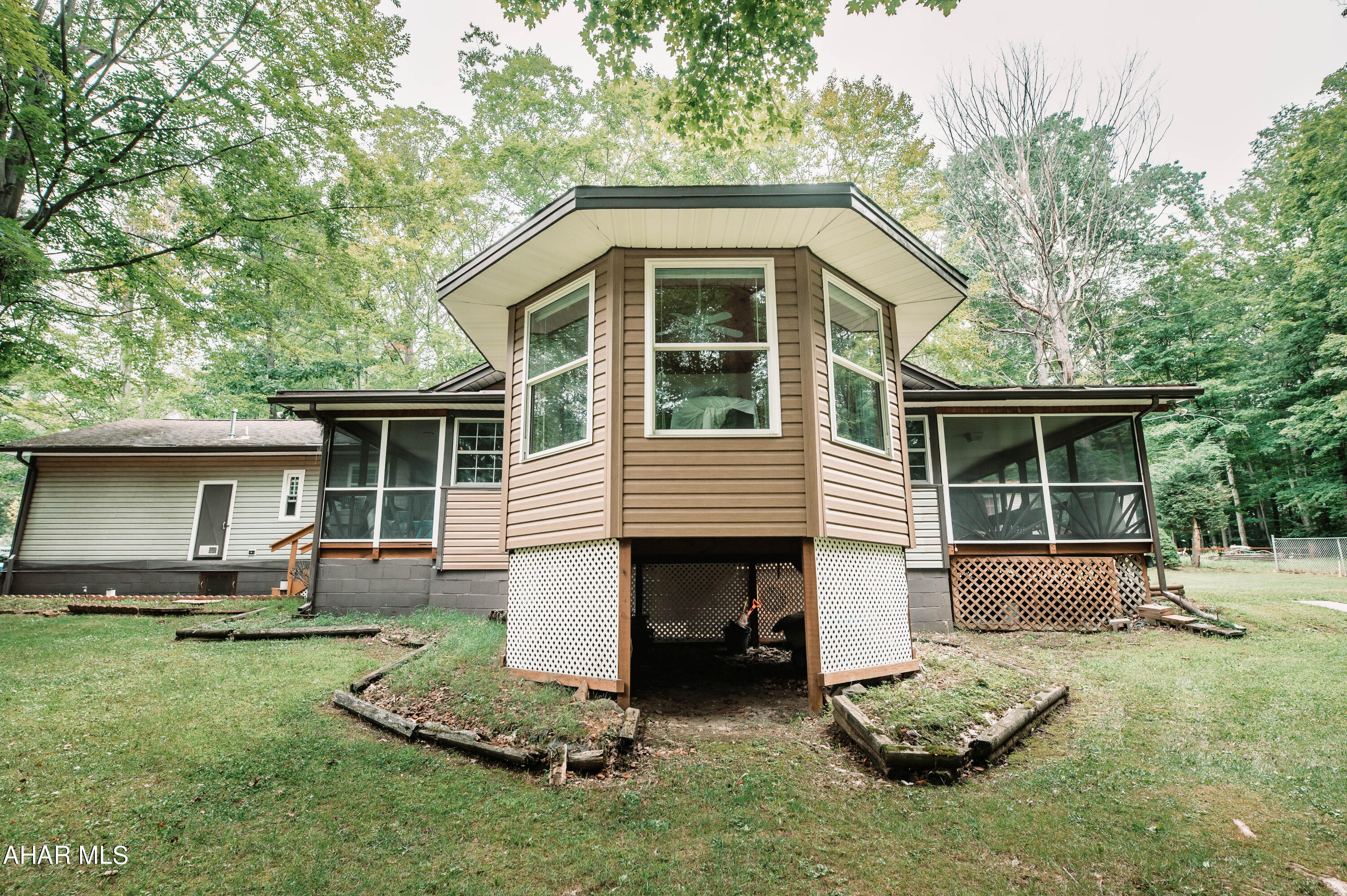 Glendale Yearound - Residential