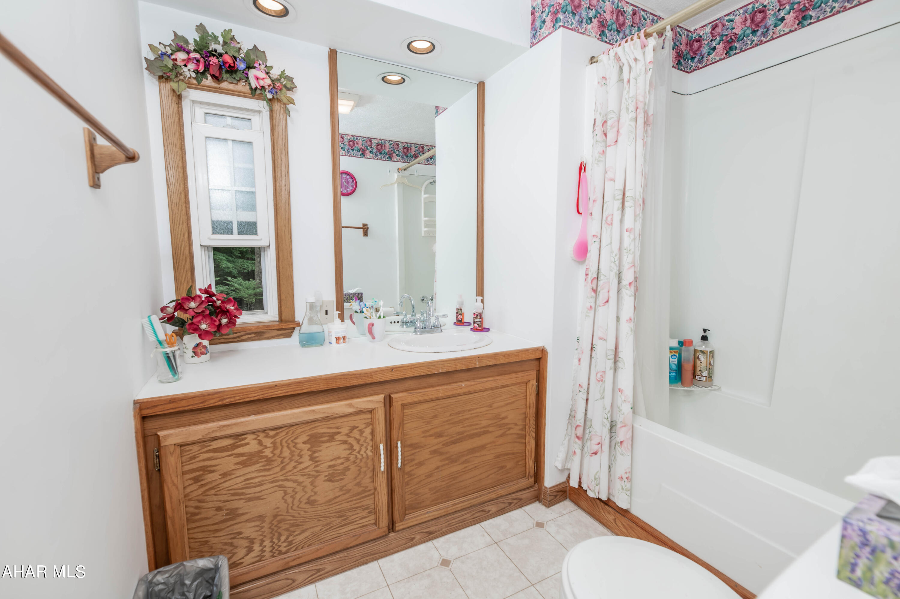 Glendale Yearound - Residential