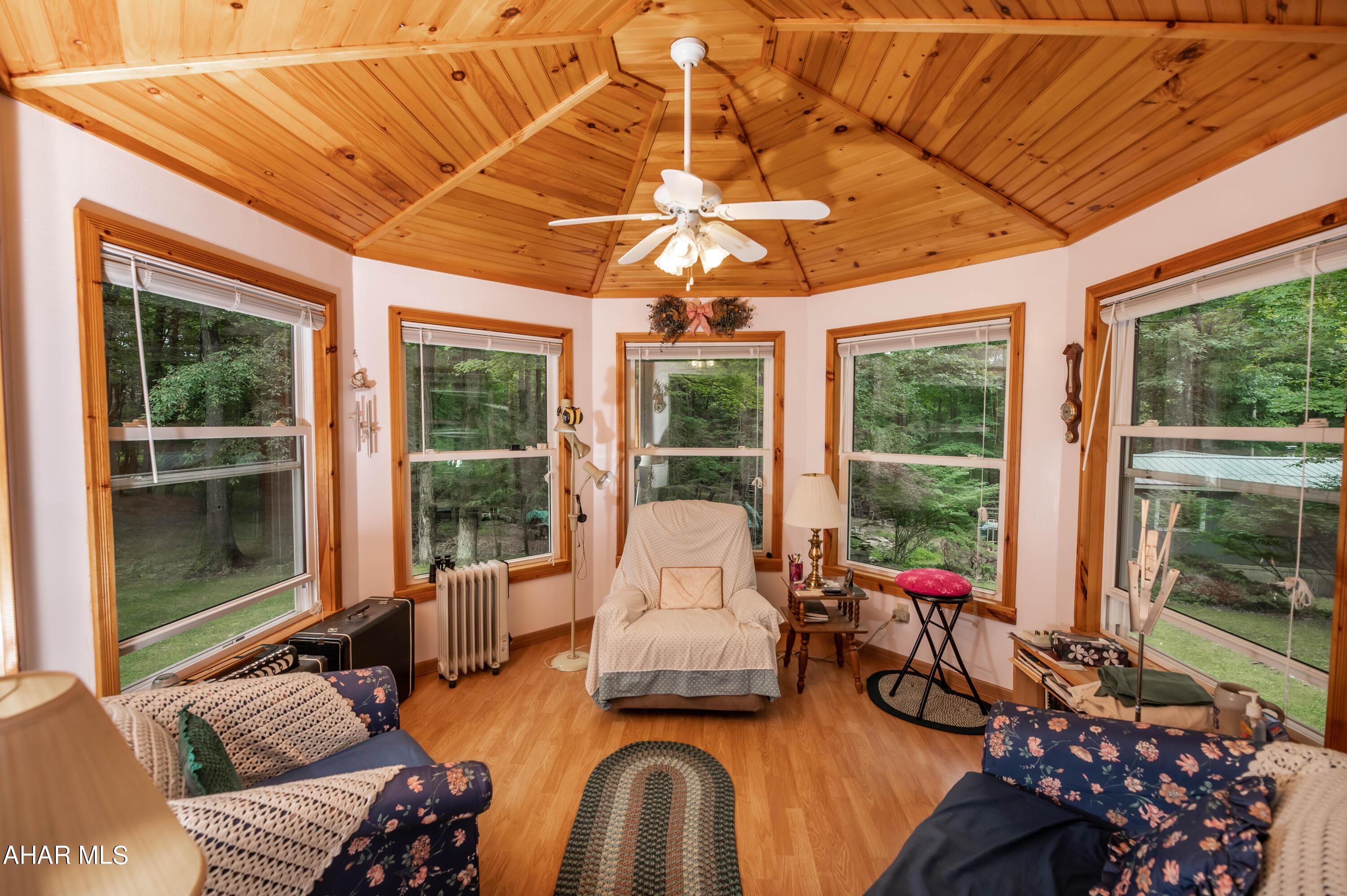 Glendale Yearound - Residential