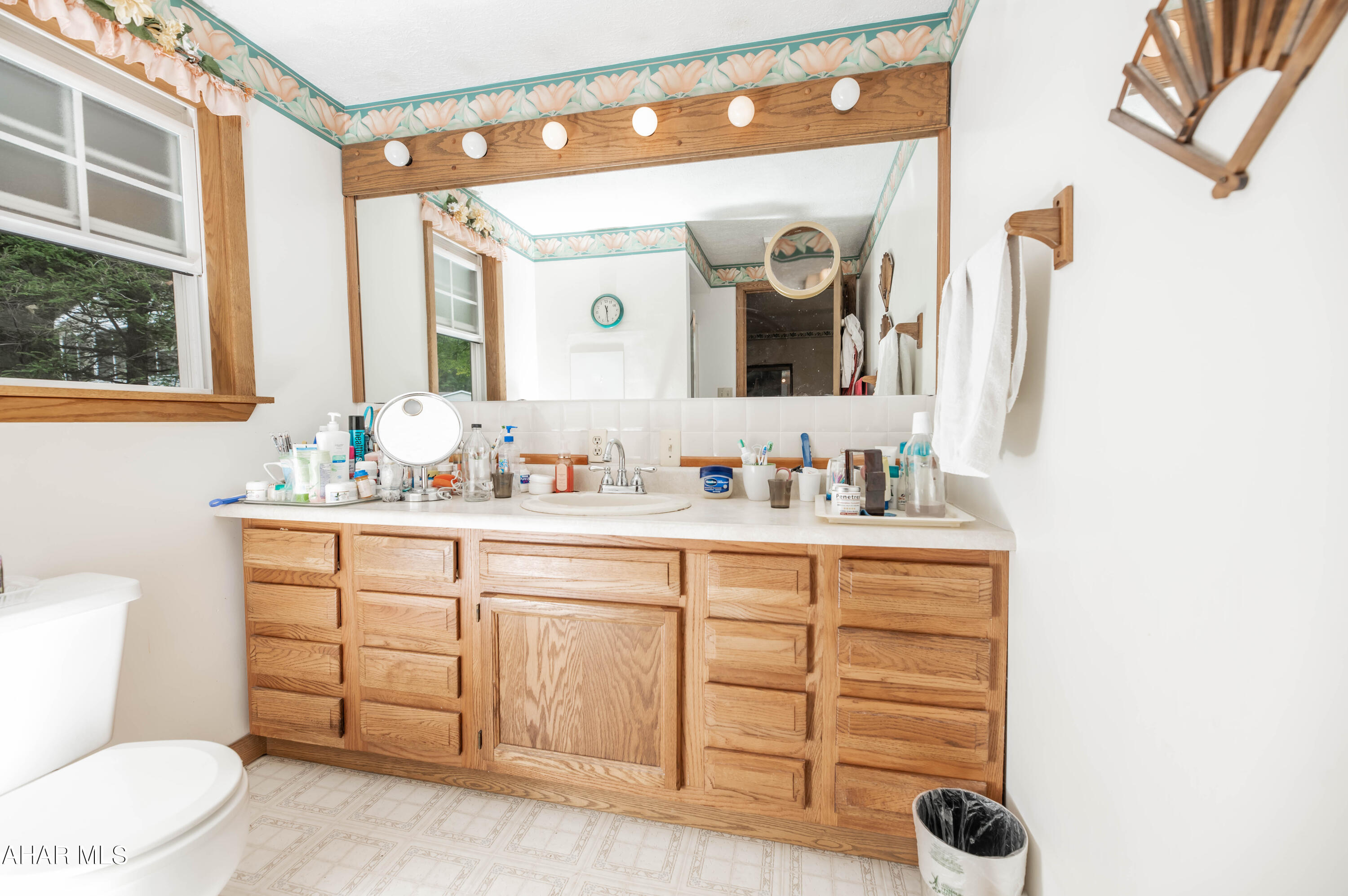 Glendale Yearound - Residential