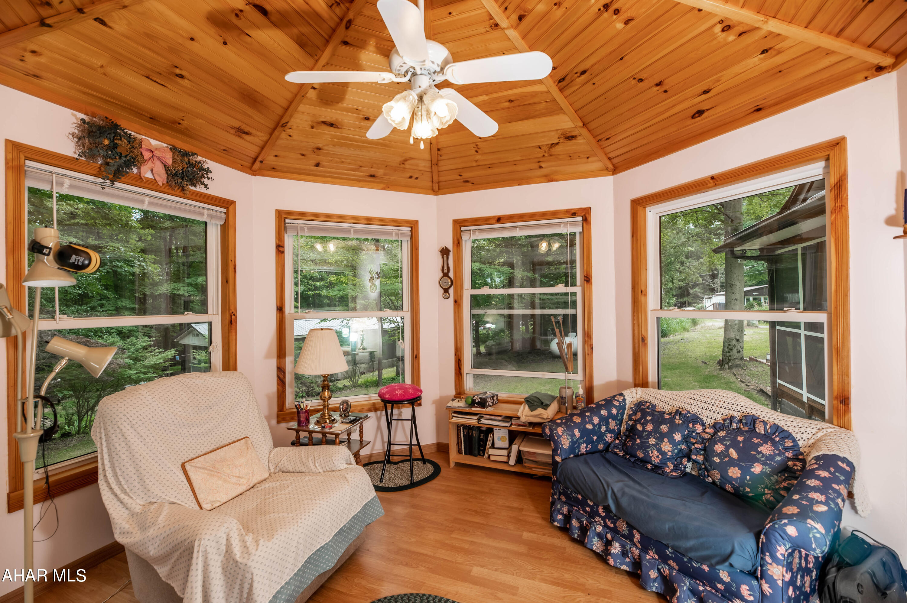 Glendale Yearound - Residential