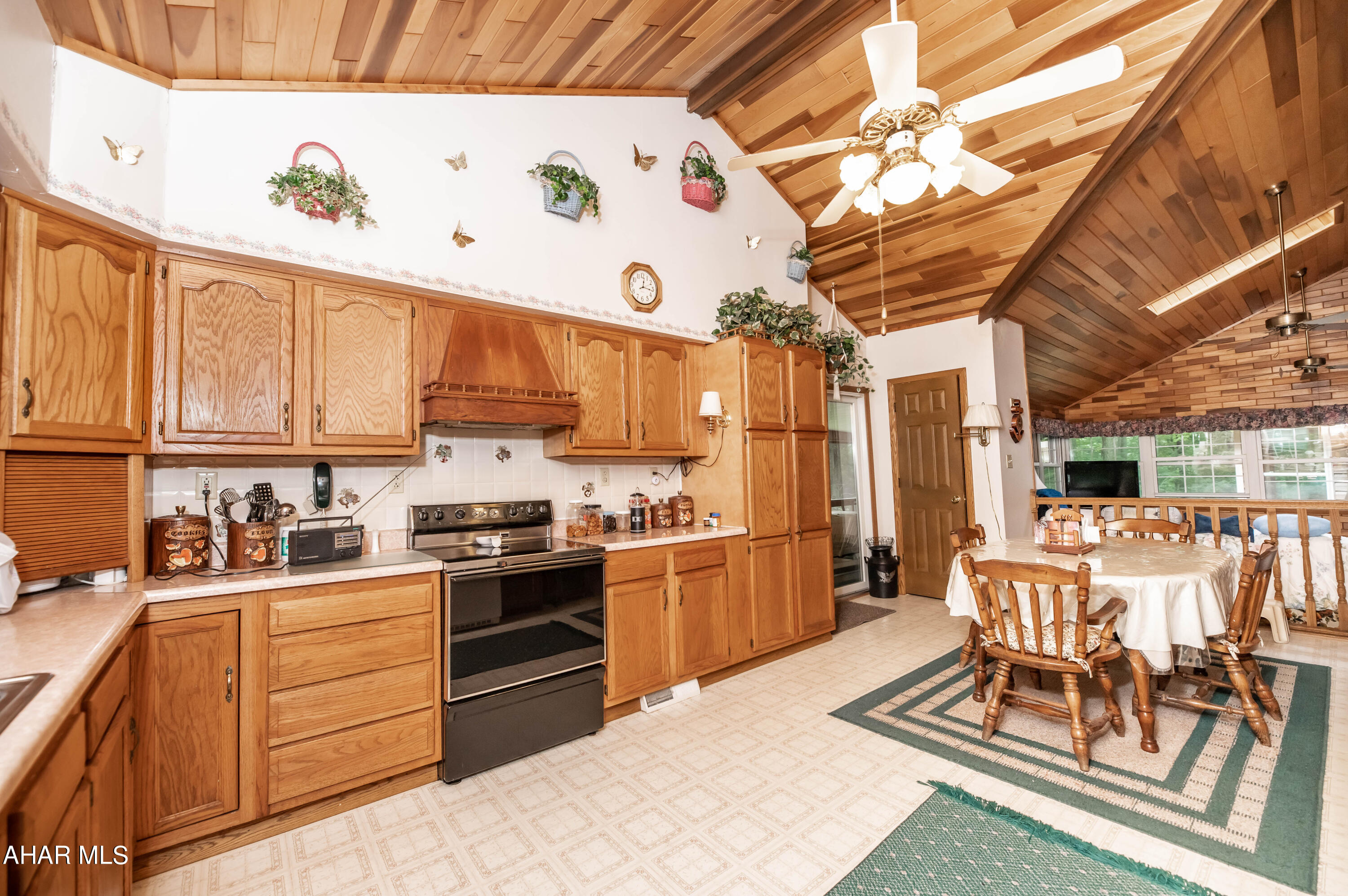 Glendale Yearound - Residential