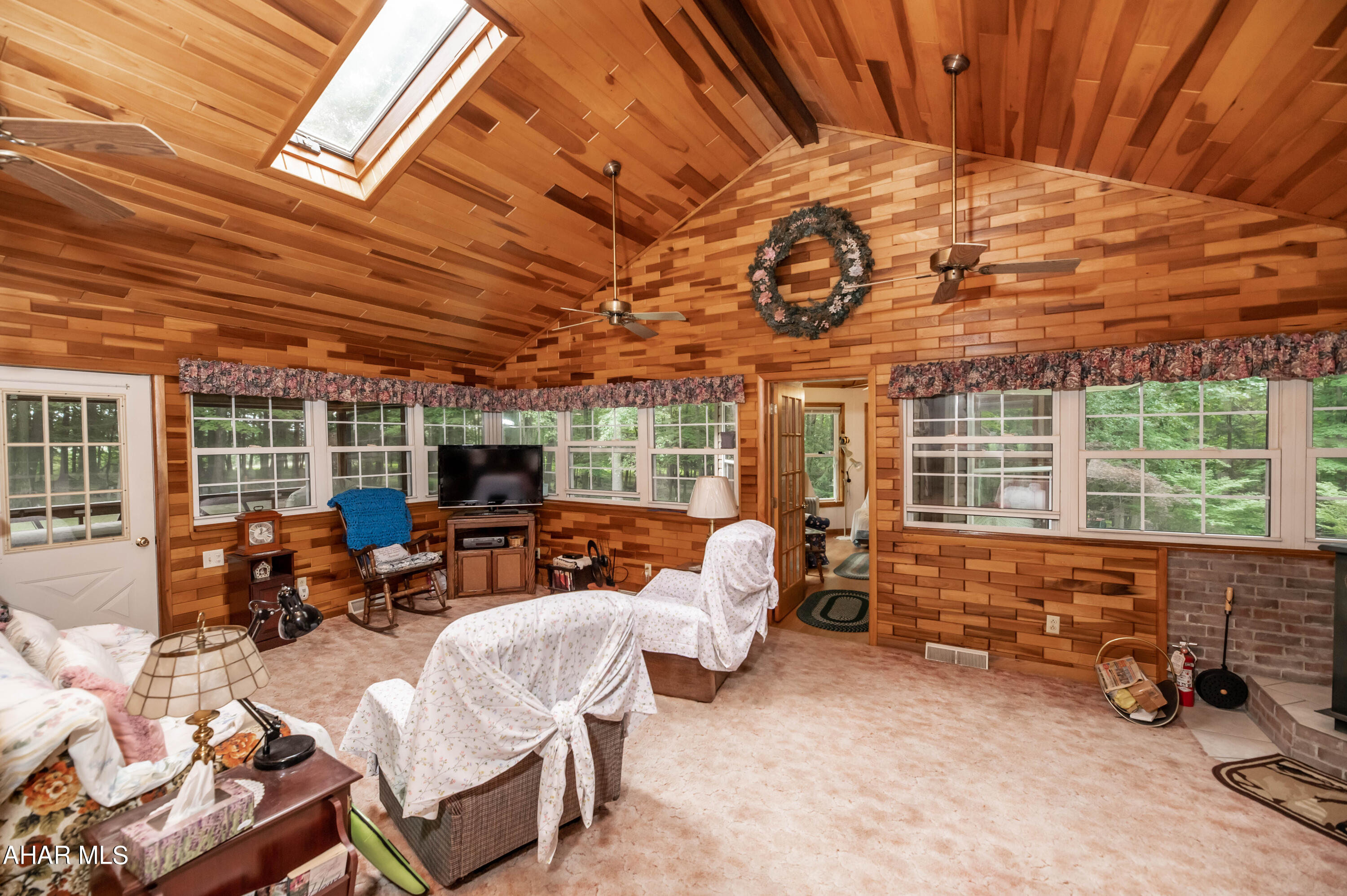 Glendale Yearound - Residential