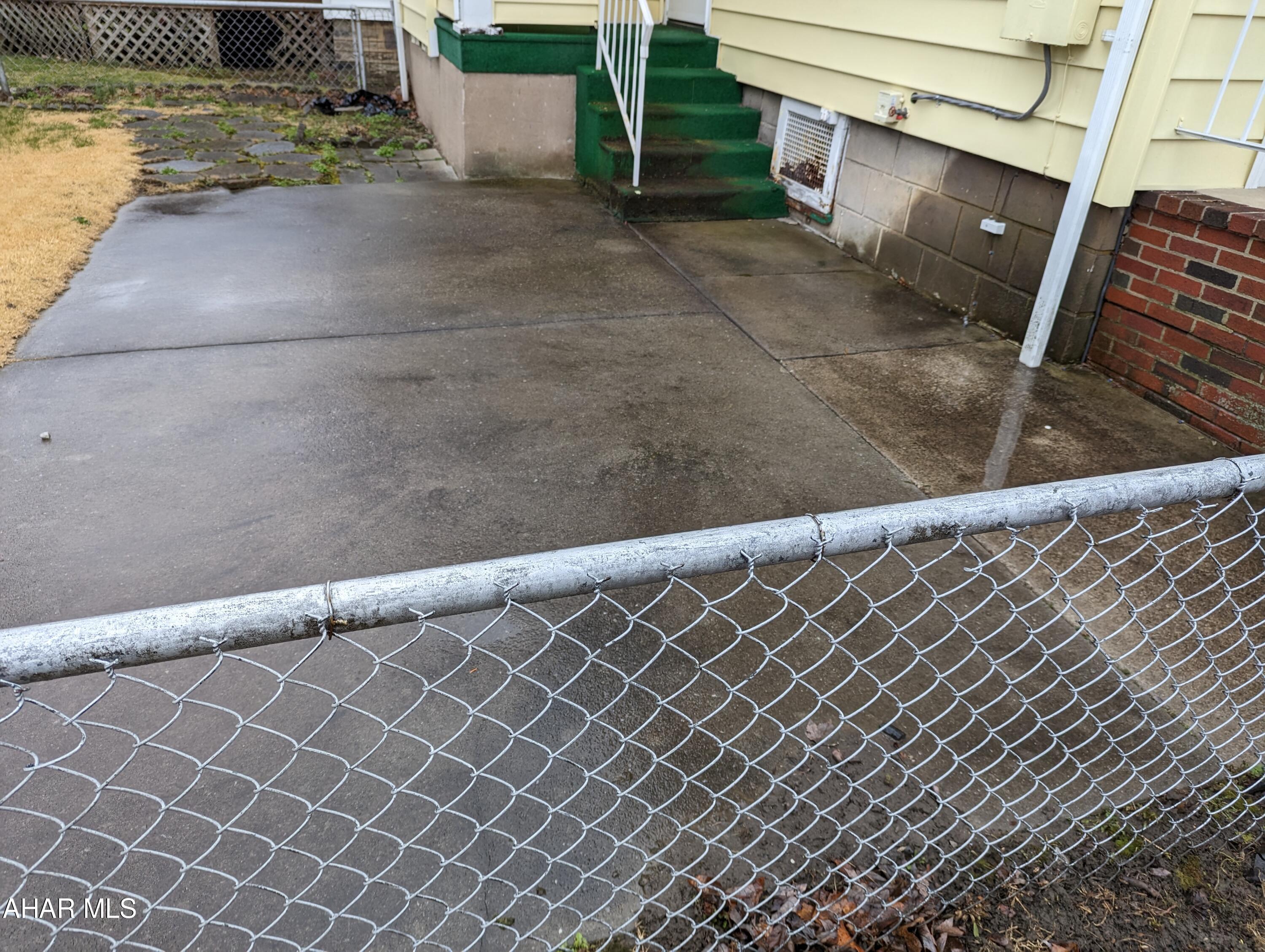 Juniata - Residential