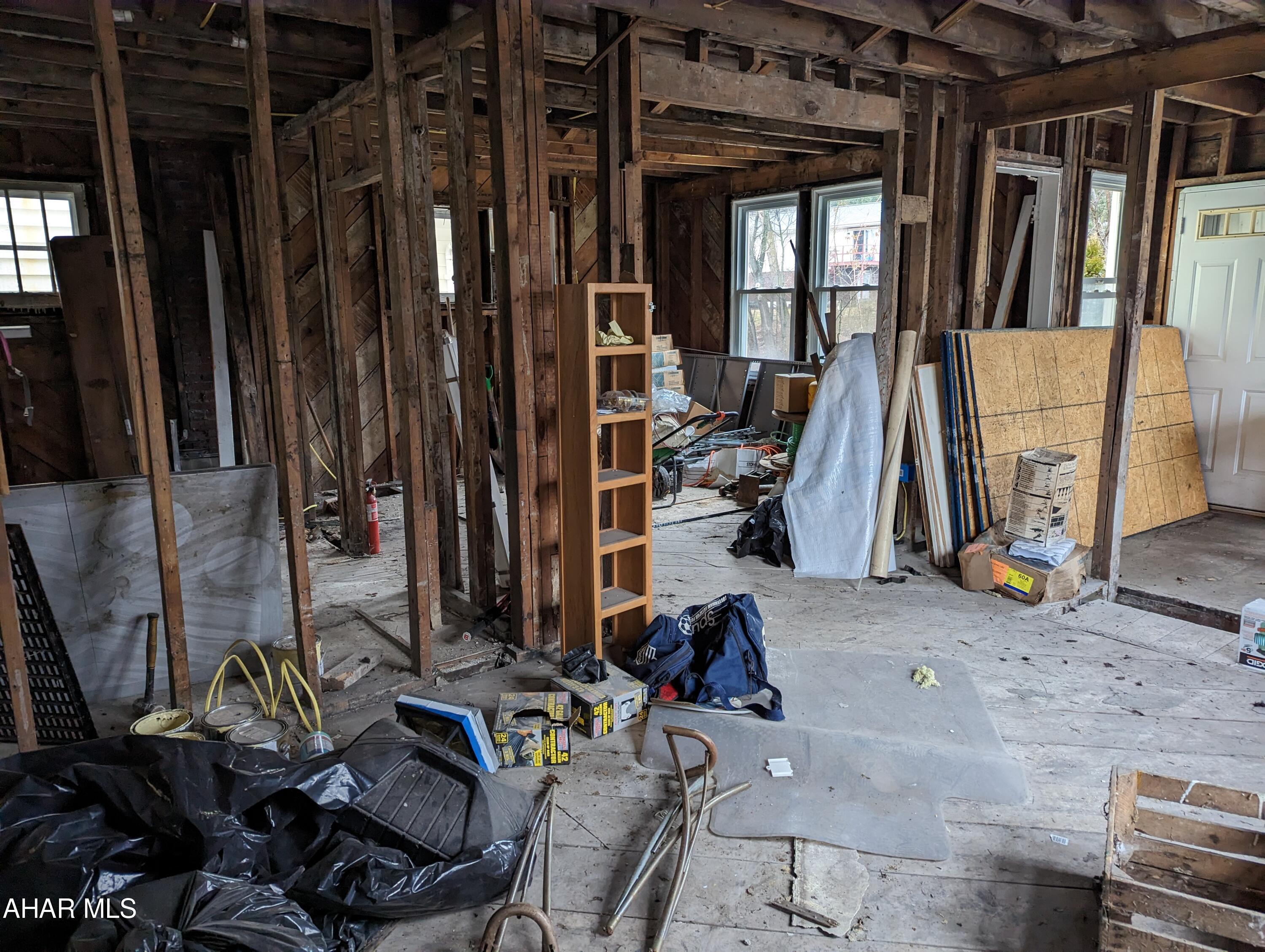 Juniata - Residential