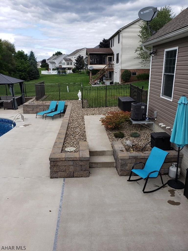 Fox Hollow - Residential