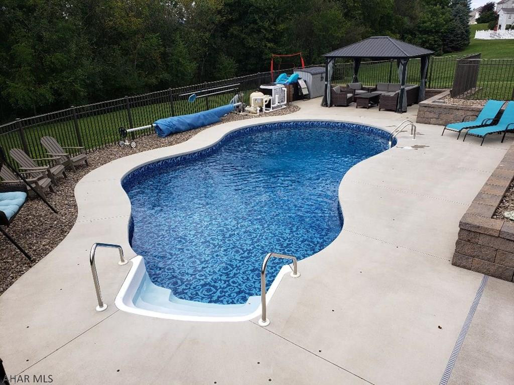 Fox Hollow - Residential