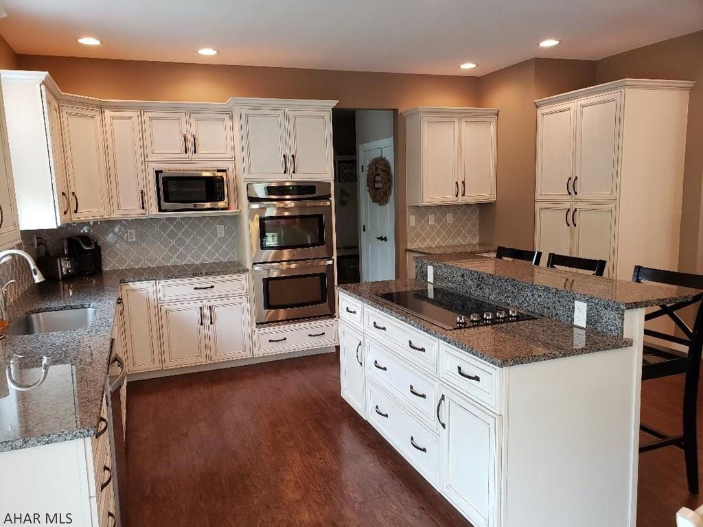 Fox Hollow - Residential