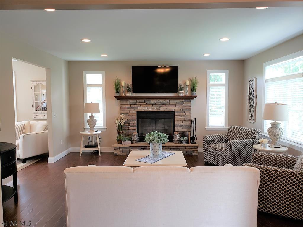 Fox Hollow - Residential