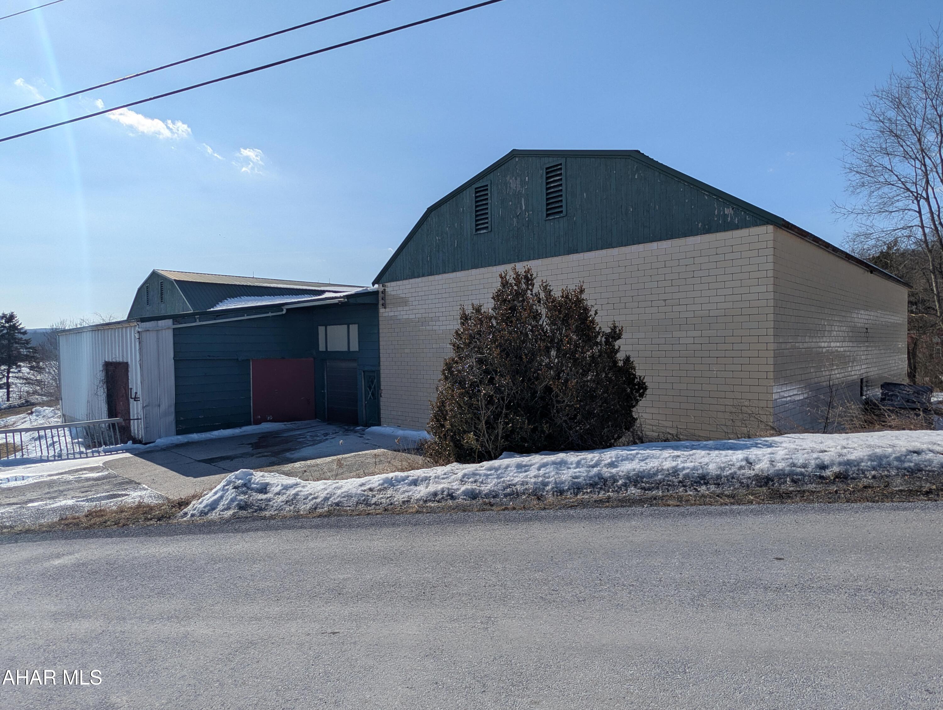 Unknown - Commercial Sale