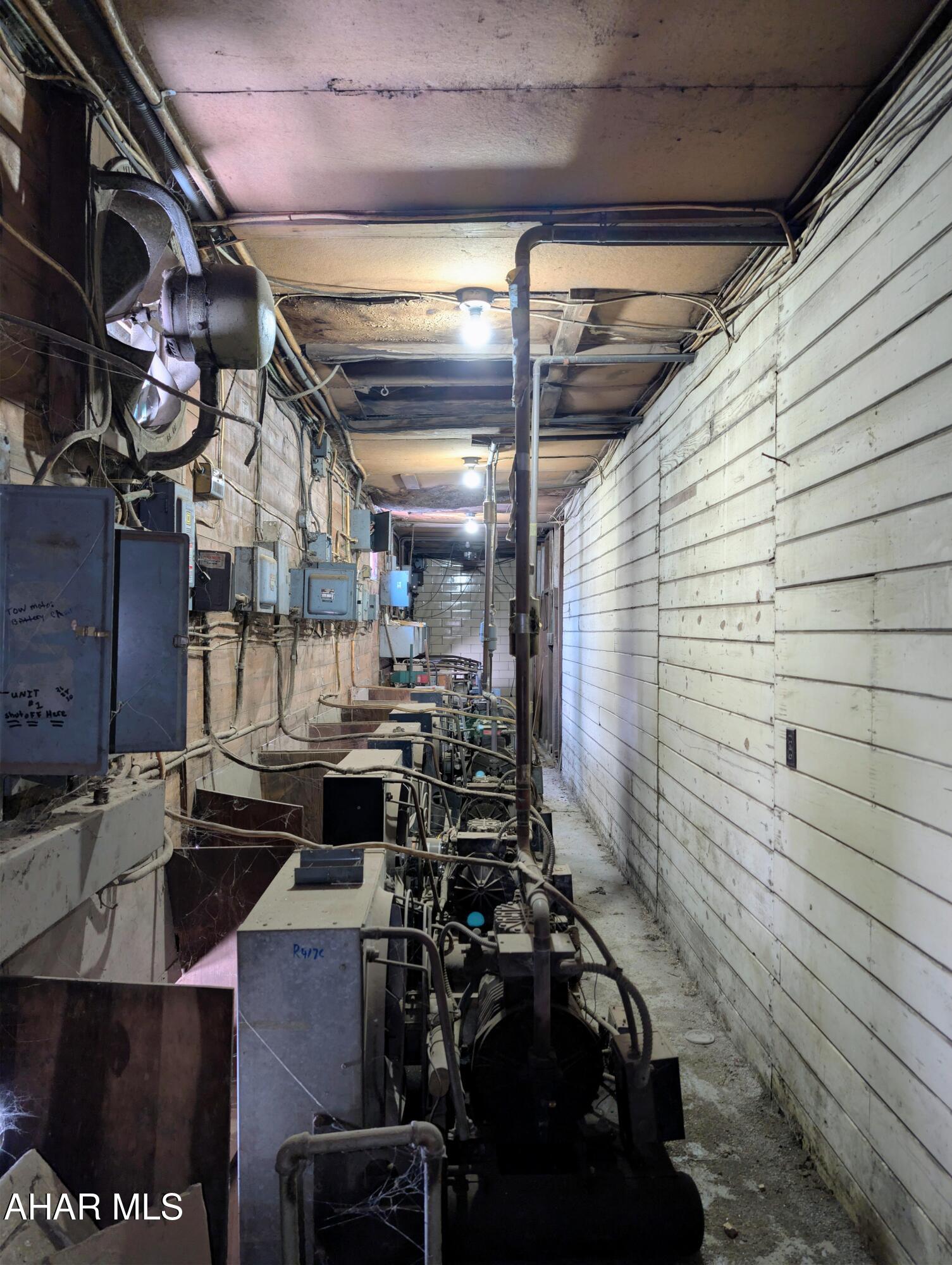 Unknown - Commercial Sale