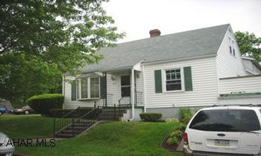 1 1/2 STORY CAPE W/ ATT. GAR. LOVELY CAPE 2 BEDRMS DOWN AND 2 BEDRMS UP (NOT SEPARATED). FINISHED FAM RM IN BSMT-WIDE SCREEN TV STAYS. NICE PATIO OVER GARAGE.