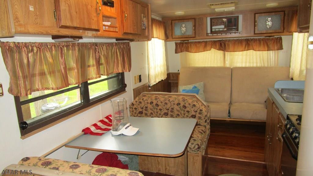 Glendale Yearound - Residential