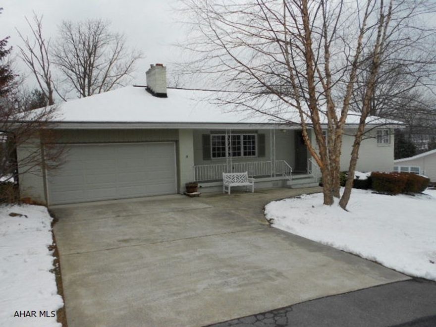 A VERY WELL MAINTAINED RANCH ON LARGE LOT LOCATED IN NEIGHBORING ELMWOOD. MOVE IN READY OFFERING A LARGE EAT-IN KITCHEN WITH HAND CRAFTED OAK CABINETS, LARGE FAMILY ROOM WITH BRICK FIREPLACE. 2 FULL BATH AND 1 3/4 BATHS IN BASMENT. MANY UPGRADES.PROPERTY ON DEAD END STREET!!! LOCATED CLOSE TO SHOPPING, SCHOOLS,& I99.