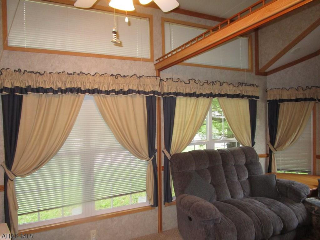 Glendale Yearound - Residential