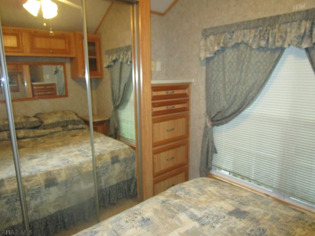 Glendale Yearound - Residential