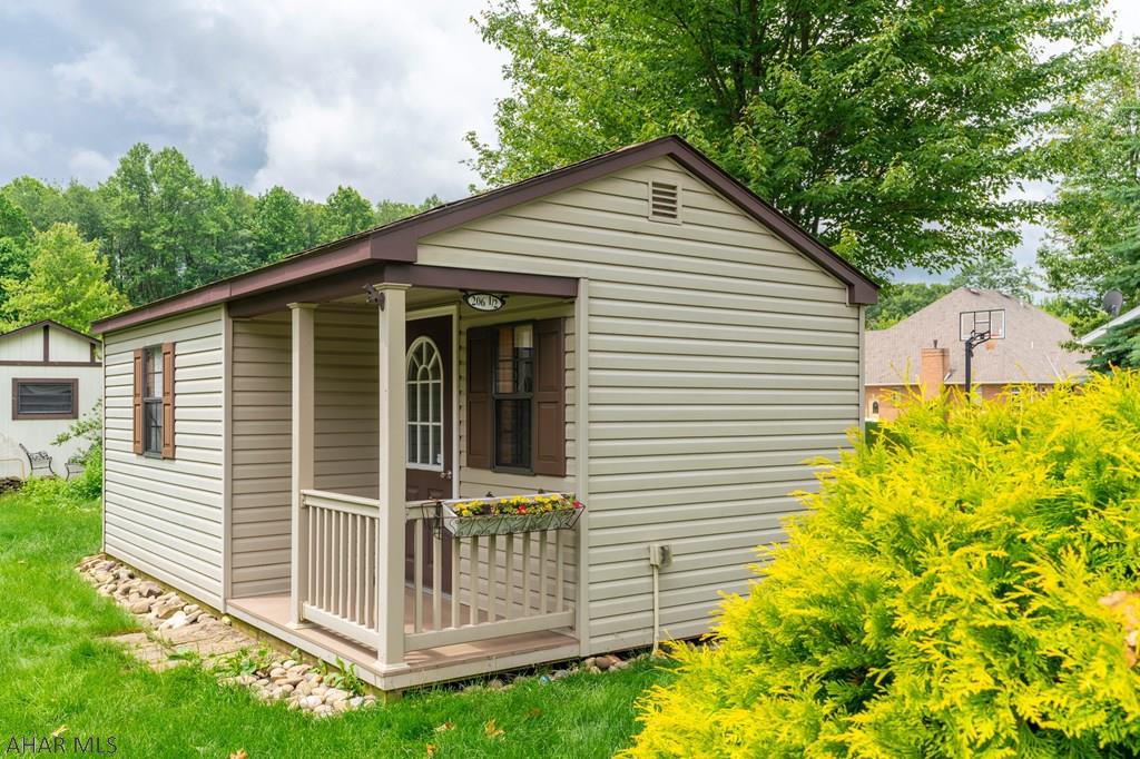 Unknown - Residential