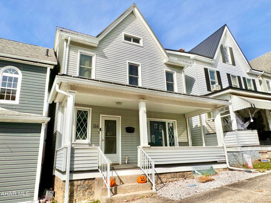 Looking for a truly Move in Ready Home? This one was completely remodeled in 2021! All of the mechanics and main components are less than 4 years old!   This home is ready to be loved by it's next owners.  

Whether you enjoy being inside, or out, this home has so many spaces to love.  From the Bright and Open Living room, to the Nook in the attic, this home has all of the best necessities checked off the list.  Covered porch? Yup!  Back Deck? Uh-huh!!  SECOND FLOOR LAUNDRY? YUPP! An adorable finished attic? Absolutely!   

The main floor has a wonderful flow that makes it ideal for get togethers! There's a mud room, a half bath, remodeled kitchen, dining room, and living room with an open entry way. Second Floor Laundry makes that task a breeze with access to all 3 bedrooms and the main bath. Don't forget to pop up into the finished attic to see the cutest reading nook. 

Give me a call today for your tour of this magnificent  property.  It might be in the city,  but don't worry, there's also a one car garage for off street parking!