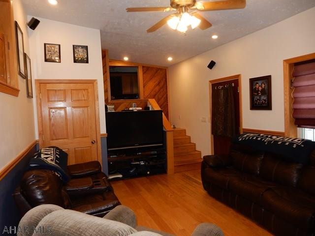 Foot of Ten - Residential