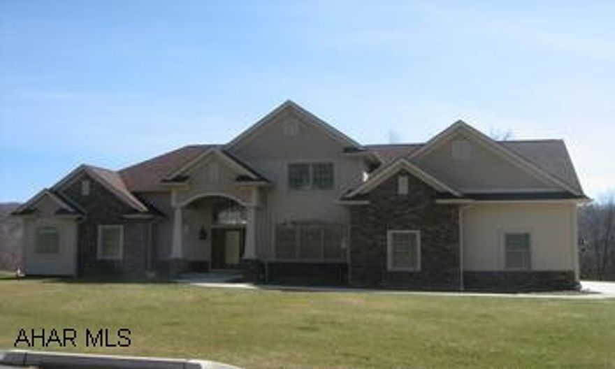 Level 1.2 acre lot. Quality new build by Dan Himes, over 4200 finished sq ft, Great Room with gas fireplace, great deck plus grilling deck, central vac, granite countertops, walkout basement, formal dining room, lots of storage. Level 1.2 acre lot. Quality new build by Dan Himes, over 4200 finished sq ft, Great Room with gas fireplace, great deck plus grilling deck, central vac, granite countertops, walkout basement, formal dining room, lots of storage.