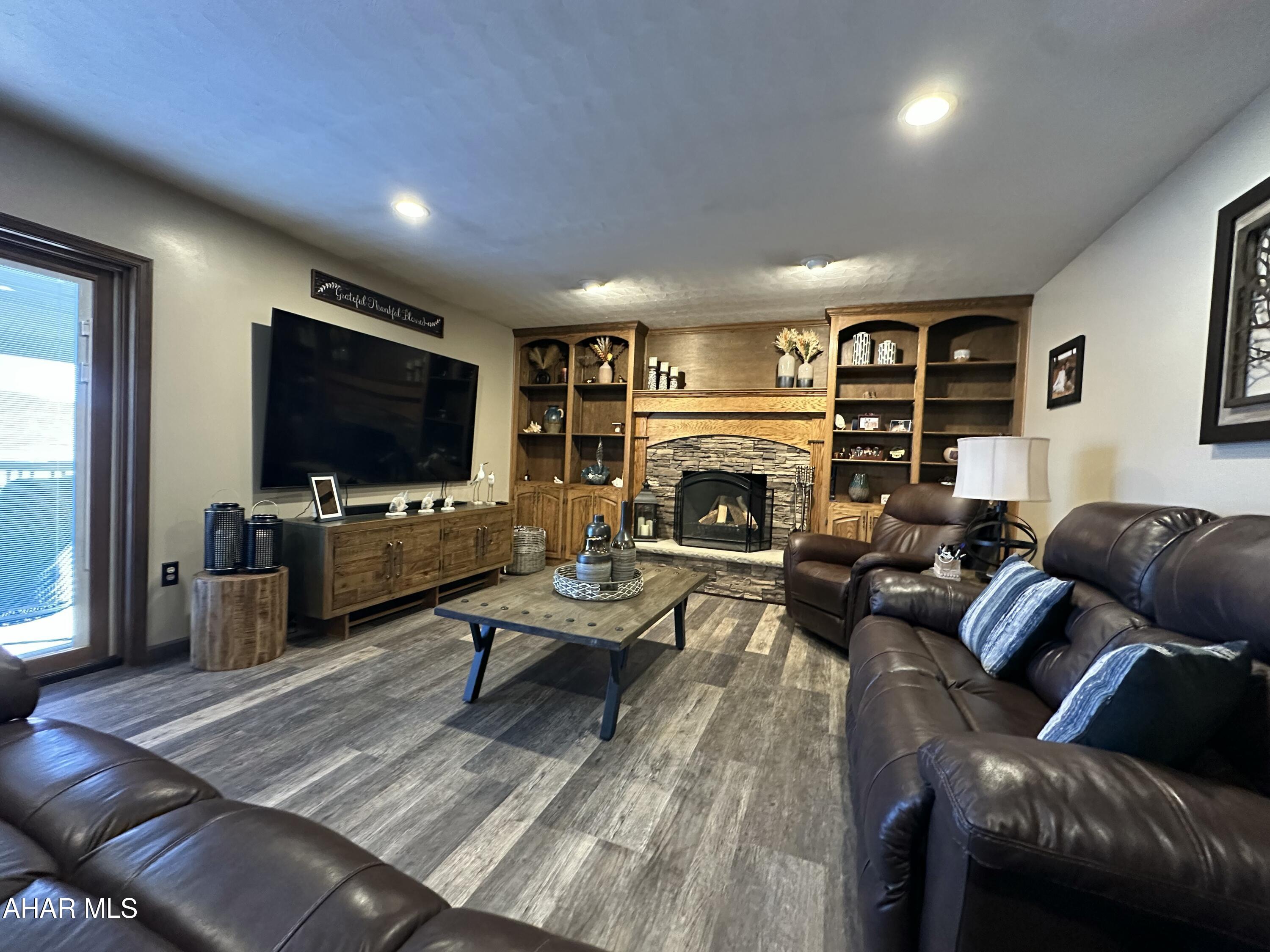 Woodland Terrace - Residential