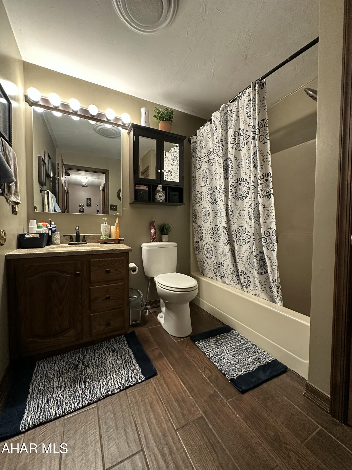 Woodland Terrace - Residential