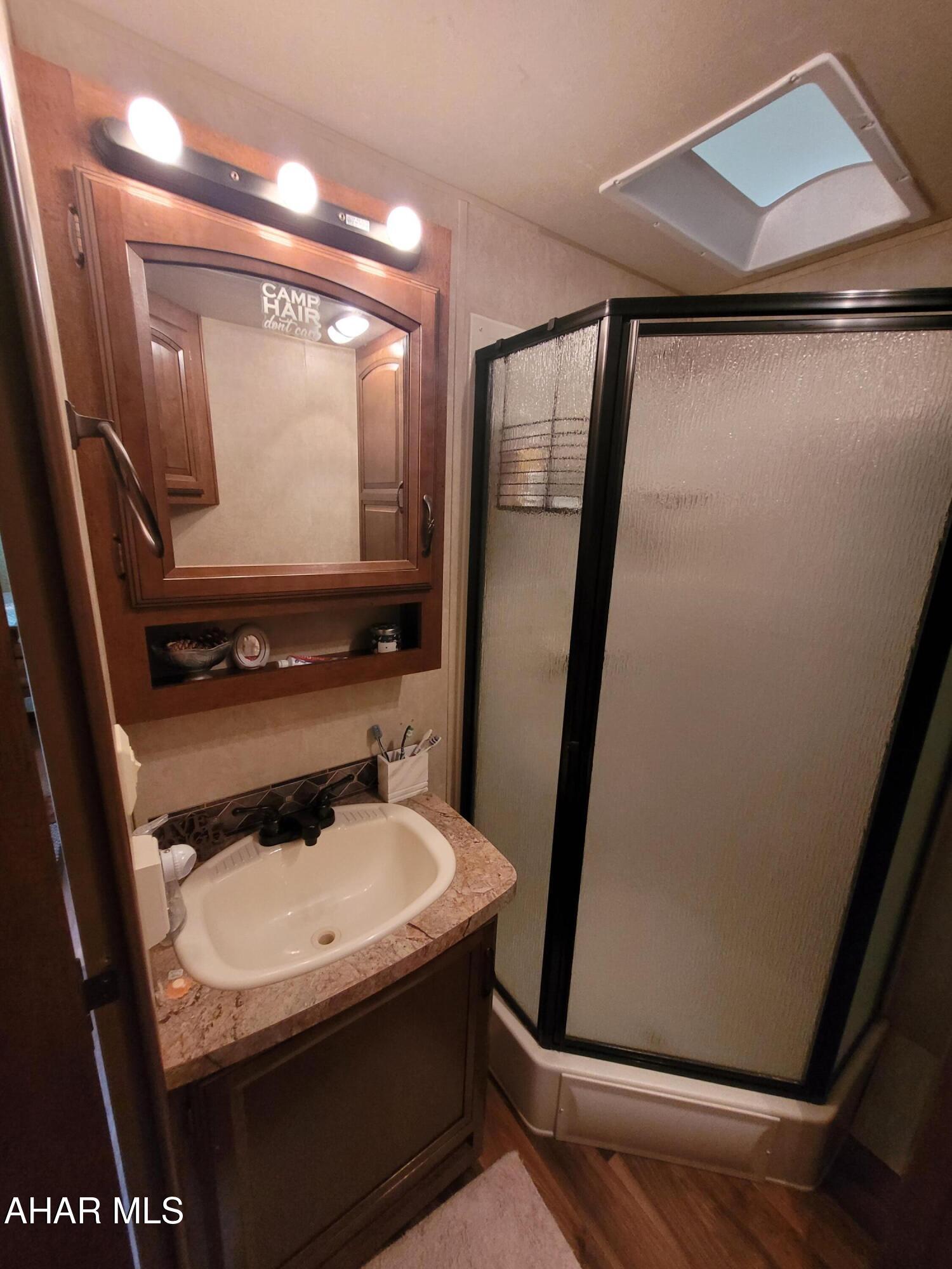 Glendale Yearound - Residential