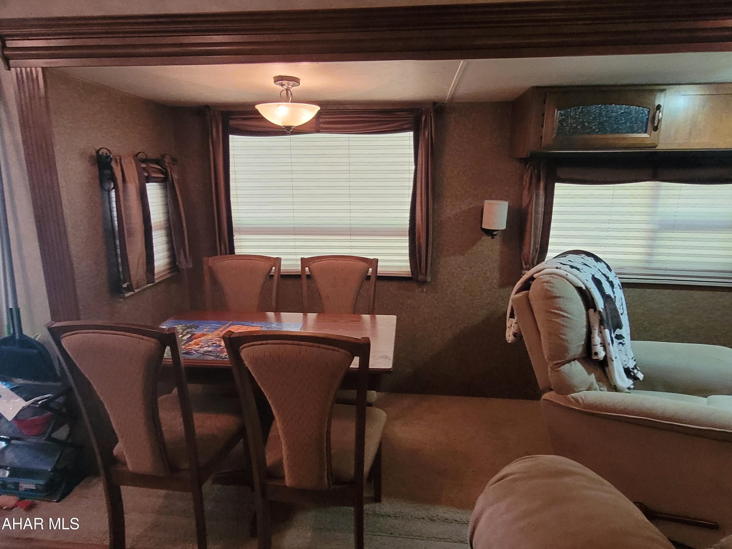 Glendale Yearound - Residential