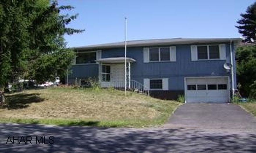 FORECLOSEURE PROPERTY DECENT!!  COULD BE NICE - DOUBLE LOT - SOME FENCING